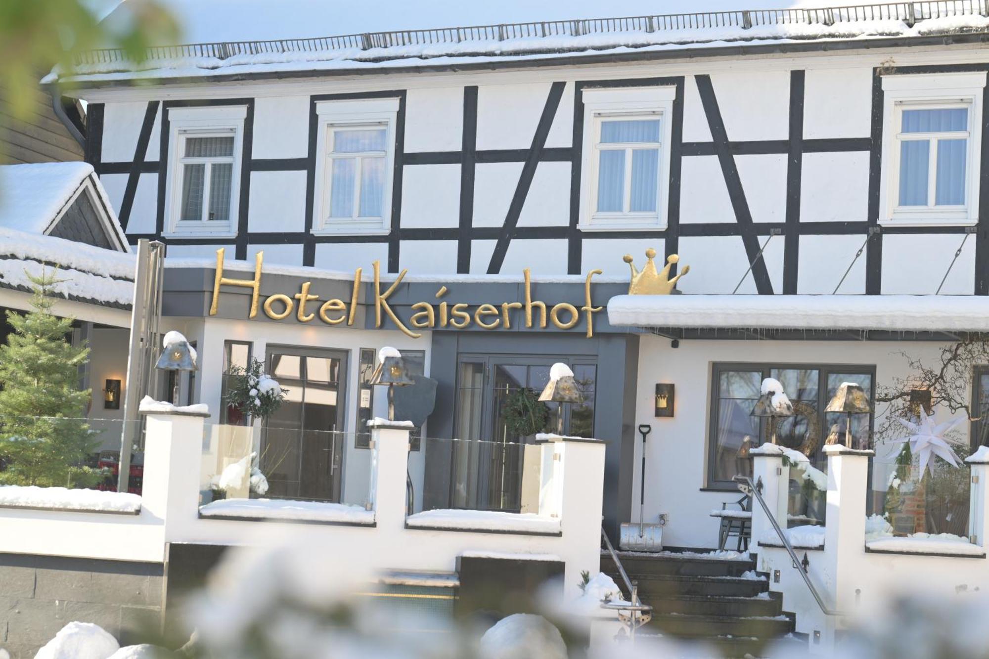 Hotel Kaiserhof Медебах Экстерьер фото