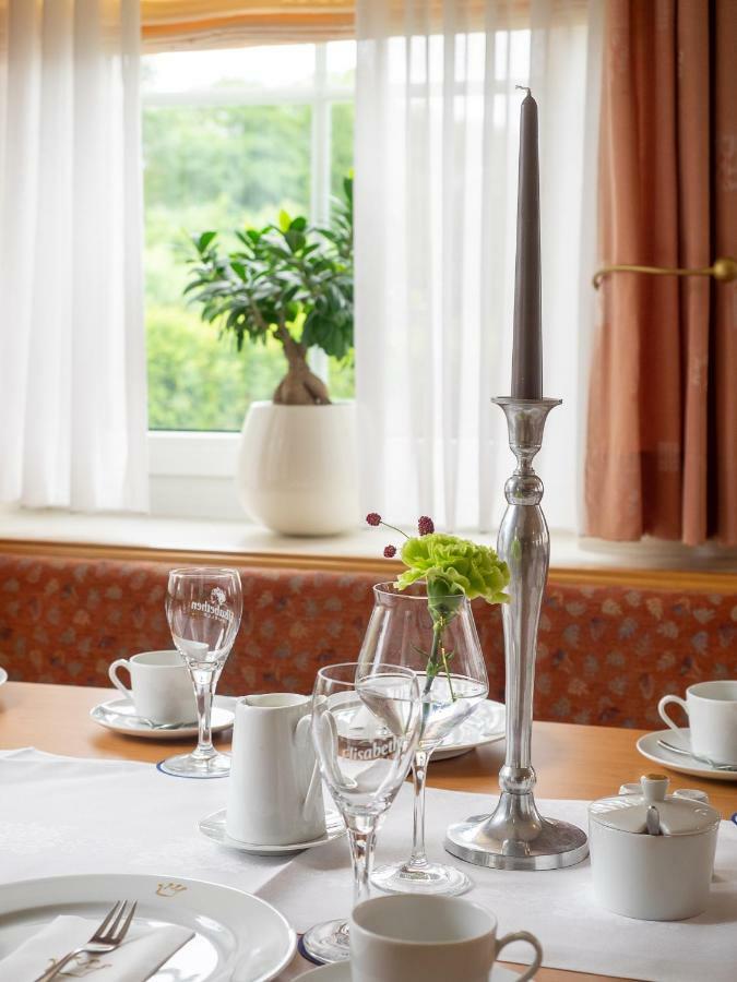 Hotel Kaiserhof Медебах Экстерьер фото